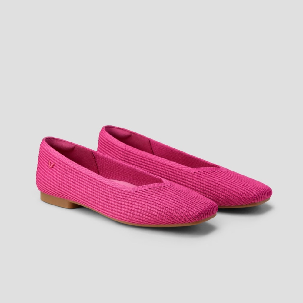 Square-Toe V-Cut Flats (Margot 2.0) EU 40/US 9